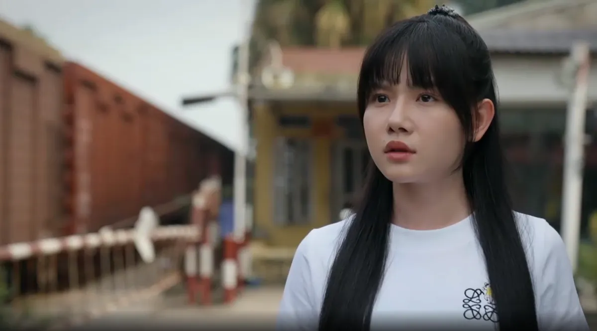 Ph&iacute;a b&ecirc;n kia th&agrave;nh phố - Tập 4: Tuyết Lan ước m&igrave;nh chết thay anh trai - Ảnh 10.