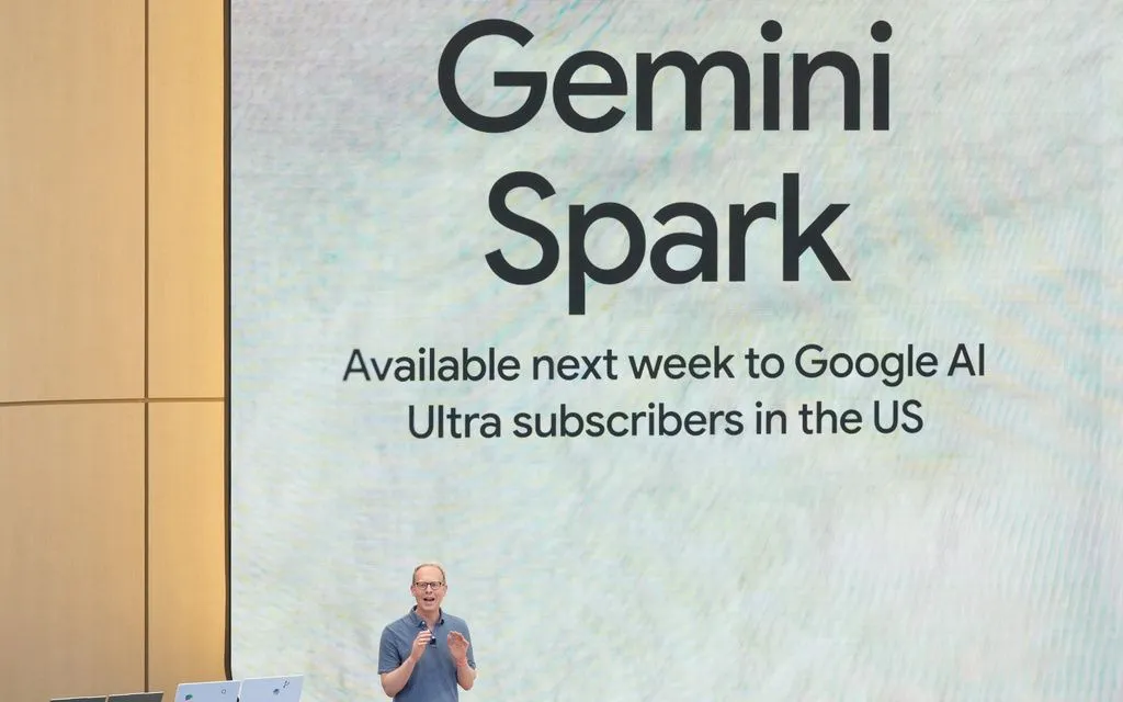 Josh Woodward, Phó Chủ tịch Google Labs và Gemini, giới thiệu Gemini Spark tại sự kiện Google I/O ở Mountain View, California, Mỹ, ngày 19/5/2026. (Ảnh: AP)
