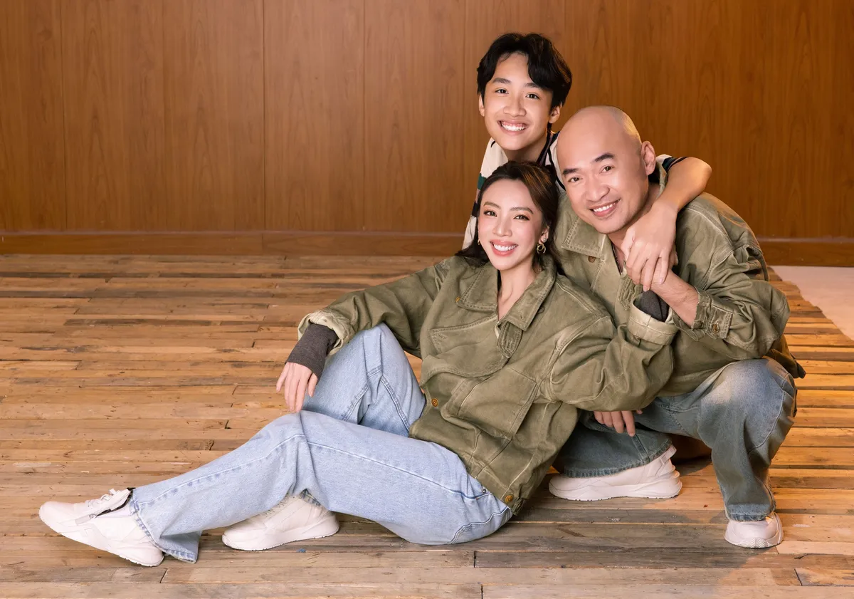 Thu Trang, Tiến Luật t&aacute;i ngộ Nguyễn Quang Dũng trong dự &aacute;n phim gia đ&igrave;nh h&agrave;i hước - Ảnh 3.