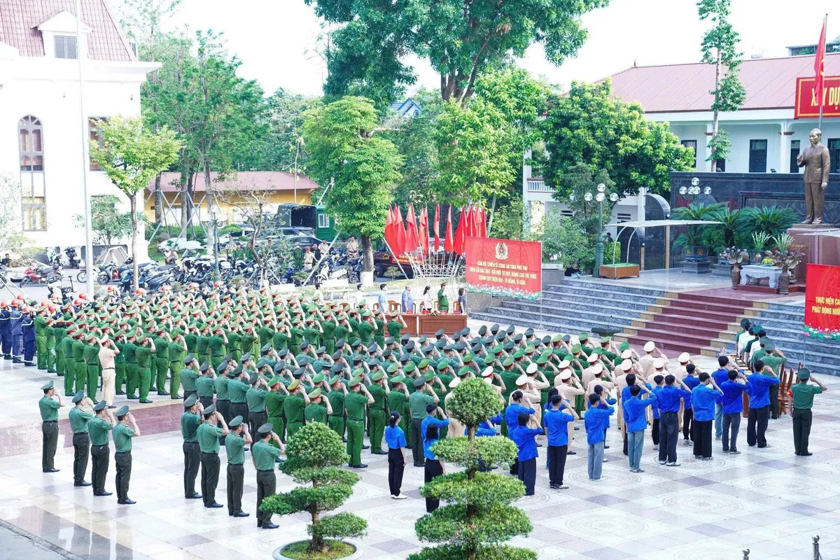 Phú Thọ đồng loạt ra quân tại 148 xã, phường, quyết liệt đấu tranh với tội phạm ma túy - Ảnh 1.