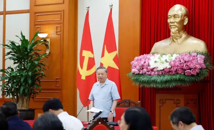 Tổng Bí thư, Chủ tịch nước Tô Lâm: Chuyển trọng tâm từ sắp xếp bộ máy sang vận hành hiệu quả bộ máy- Ảnh 1. Tổng Bí thư, Chủ tịch nước Tô Lâm: Chuyển trọng tâm từ sắp xếp bộ máy sang vận hành hiệu quả bộ máy- Ảnh 1.