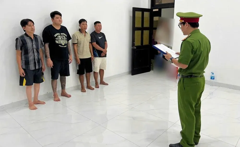 Triệt ph&aacute; đường d&acirc;y c&aacute; độ b&oacute;ng đ&aacute; qua mạng với số tiền giao dịch hơn 3,5 tỷ đồng- Ảnh 1.