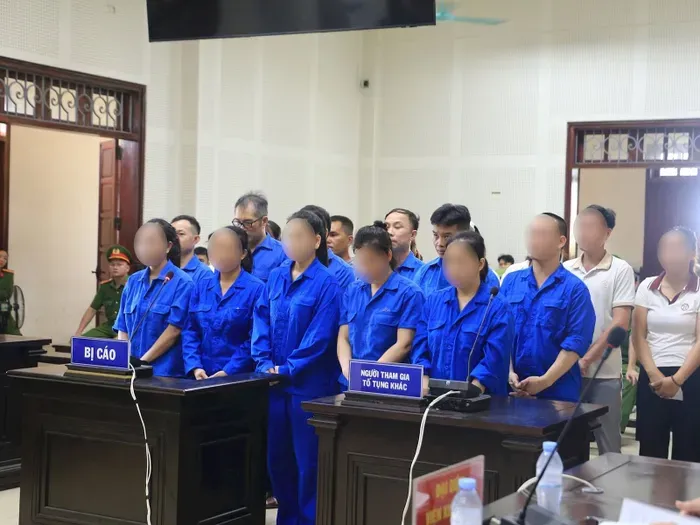 Tuy&ecirc;n &aacute;n đường d&acirc;y đưa 487 người sang H&agrave;n Quốc lao động tr&aacute;i ph&eacute;p dưới vỏ bọc du lịch- Ảnh 1.