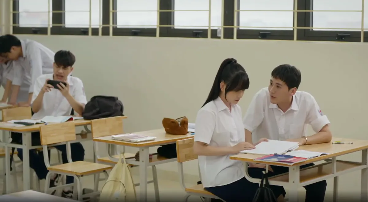 Phía bên kia thành phố - Tập 5: Khuê phũ phàng từ chối Lan, Cương rủ rê Lan trốn học - Ảnh 10.