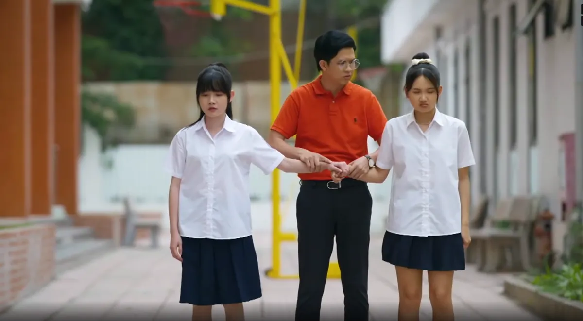 Phía bên kia thành phố - Tập 5: Khuê phũ phàng từ chối Lan, Cương rủ rê Lan trốn học - Ảnh 14.