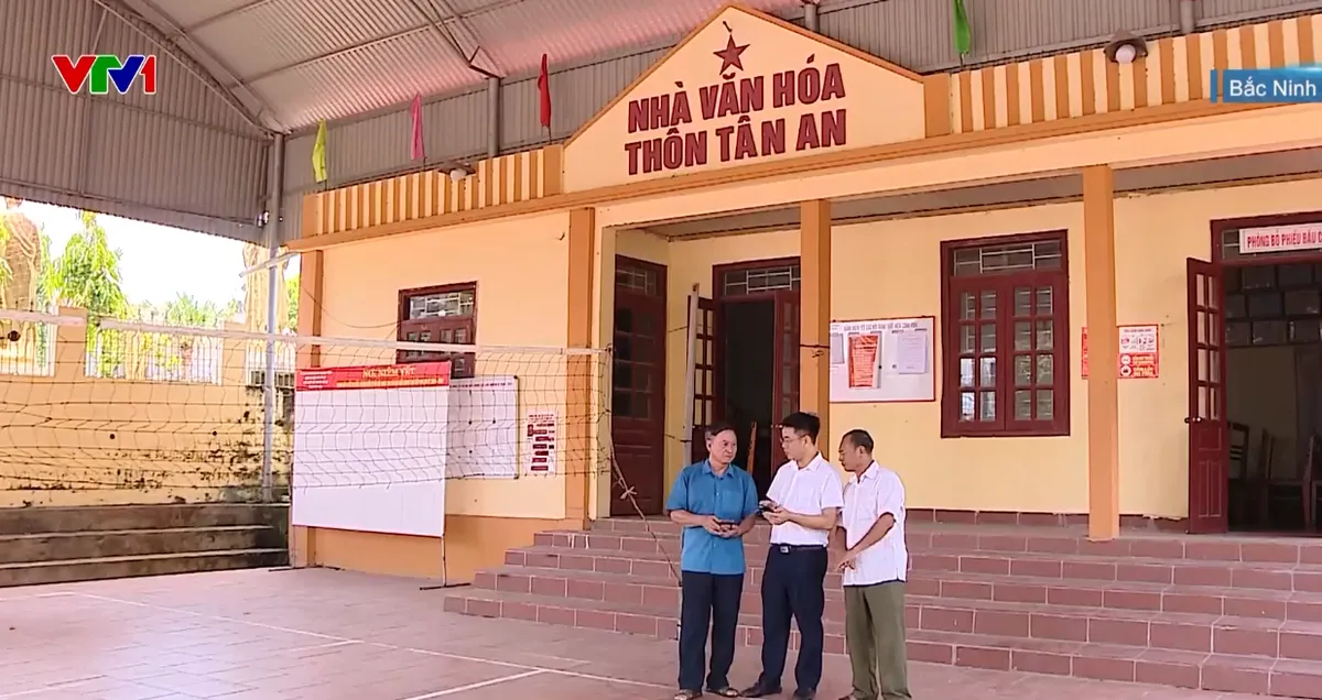 Kh&oacute; thu h&uacute;t người trẻ l&agrave;m c&aacute;n bộ th&ocirc;n, tổ d&acirc;n phố - Ảnh 1.