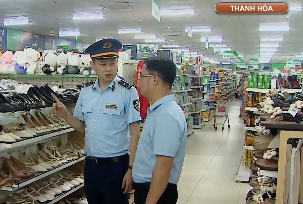 Hàng giả tại Thanh Hóa: Tăng cường tuyên truyền, hơn 1.100 vụ vi phạm bị xử lý- Ảnh 5. Hàng giả tại Thanh Hóa: Tăng cường tuyên truyền, hơn 1.100 vụ vi phạm bị xử lý- Ảnh 5.