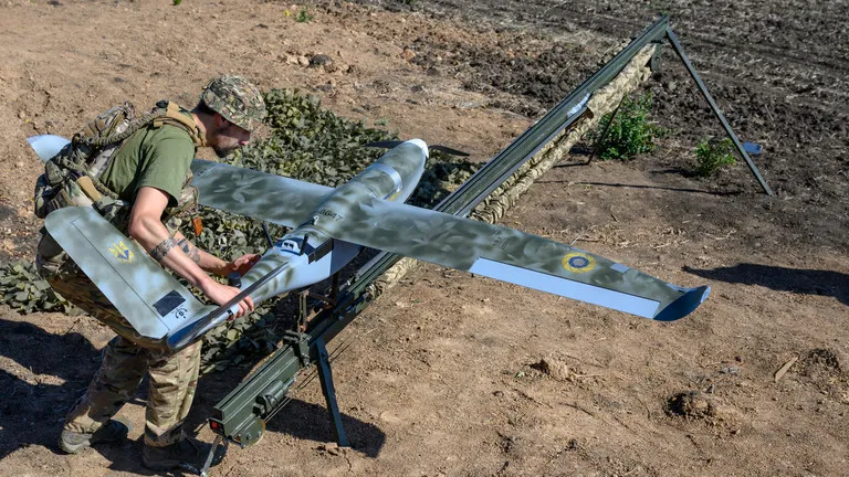 Nghi ngờ UAV Ukraine phóng vào không phận thủ đô Helsinki- Ảnh 1. Nghi ngờ UAV Ukraine phóng vào không phận thủ đô Helsinki- Ảnh 1.