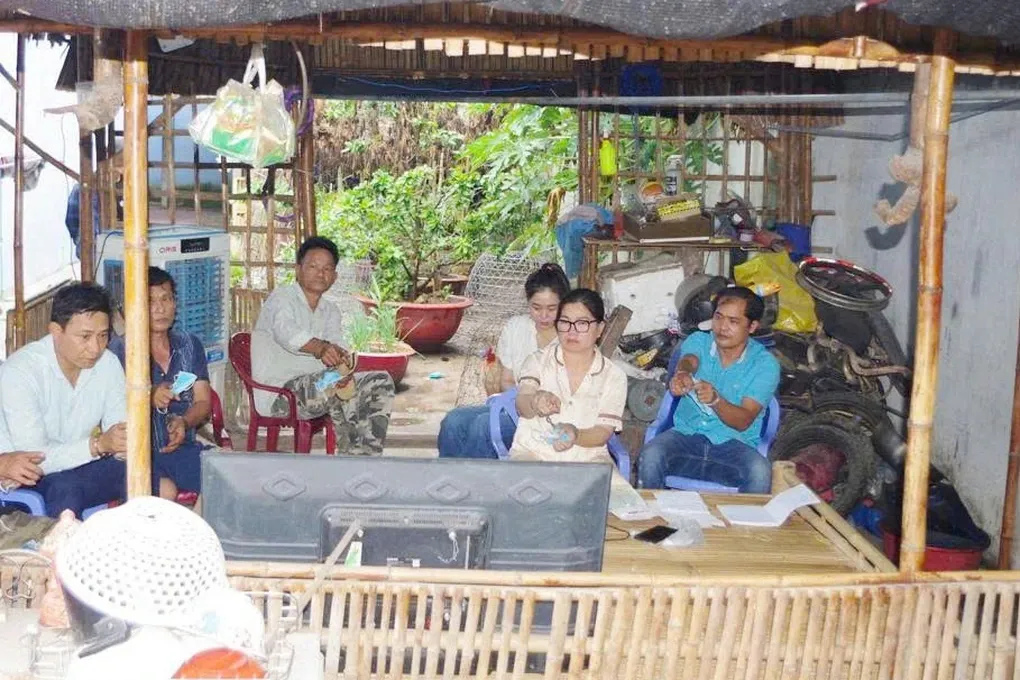 Tây Ninh triệt phá đường dây cá cược đá gà trực tuyến với số tiền giao dịch khoảng 80 tỷ đồng- Ảnh 2. Tây Ninh triệt phá đường dây cá cược đá gà trực tuyến với số tiền giao dịch khoảng 80 tỷ đồng- Ảnh 2.