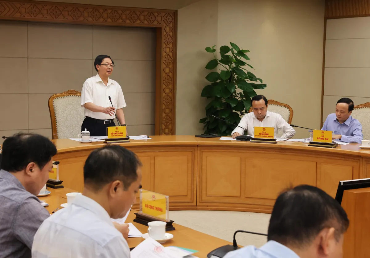 Phó Thủ tướng Hồ Quốc Dũng yêu cầu sớm tạo ra sản phẩm công nghệ chiến lược cụ thể- Ảnh 1. Phó Thủ tướng Hồ Quốc Dũng yêu cầu sớm tạo ra sản phẩm công nghệ chiến lược cụ thể- Ảnh 1.