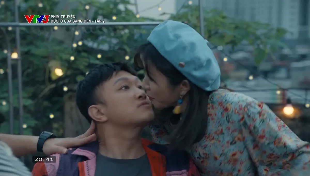Dưới ô cửa sáng đèn - Tập 9: Sinh từng từ chối lời tỏ tình của Diệu; Nguyệt né tránh bữa tiệc liên hoan- Ảnh 18. Dưới ô cửa sáng đèn - Tập 9: Sinh từng từ chối lời tỏ tình của Diệu; Nguyệt né tránh bữa tiệc liên hoan- Ảnh 18.