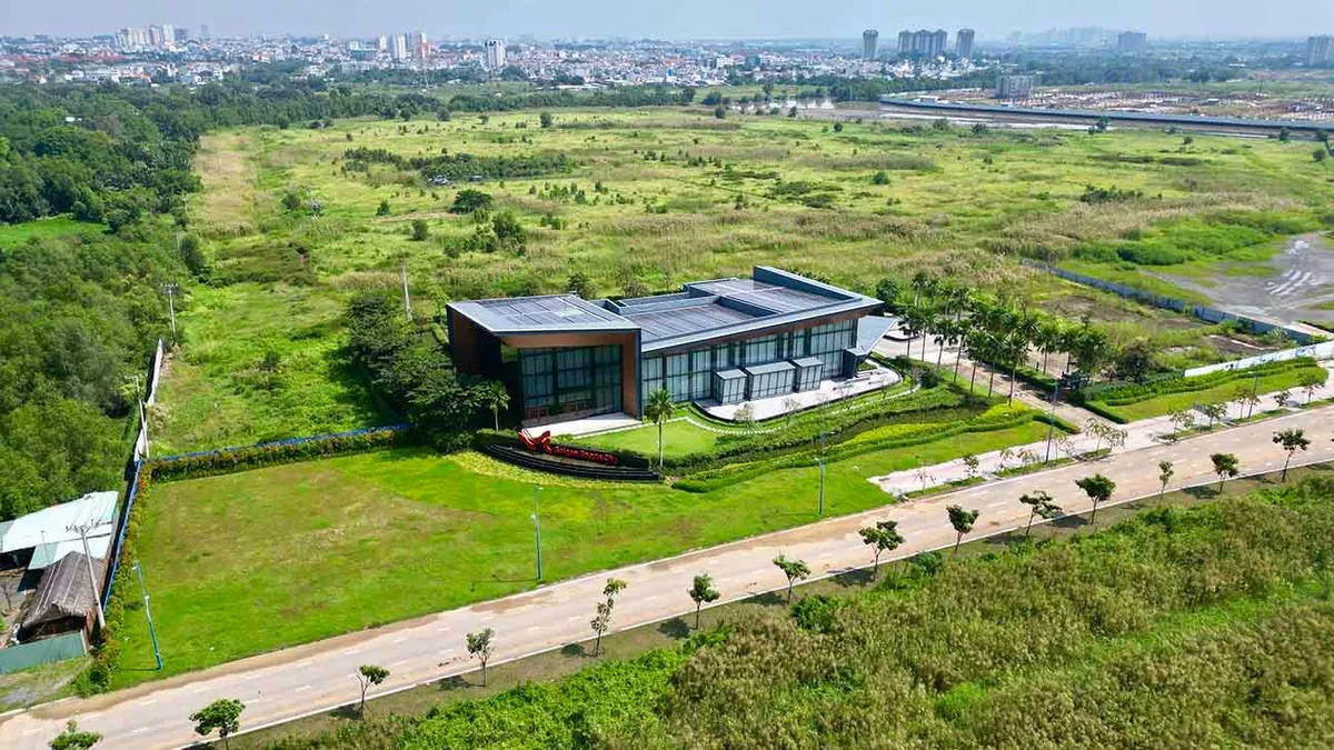 TP. Hồ Chí Minh chốt hạn bàn giao mặt bằng hai siêu dự án hơn 240.000 tỉ đồng
- Ảnh 1. TP. Hồ Chí Minh chốt hạn bàn giao mặt bằng hai siêu dự án hơn 240.000 tỉ đồng
- Ảnh 1.