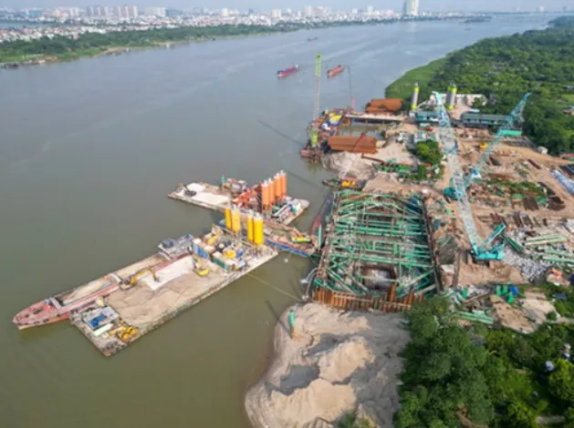 Hà Nội đẩy nhanh tiến độ 9 dự án cầu vượt sông Hồng, sông Đuống- Ảnh 1. Hà Nội đẩy nhanh tiến độ 9 dự án cầu vượt sông Hồng, sông Đuống- Ảnh 1.