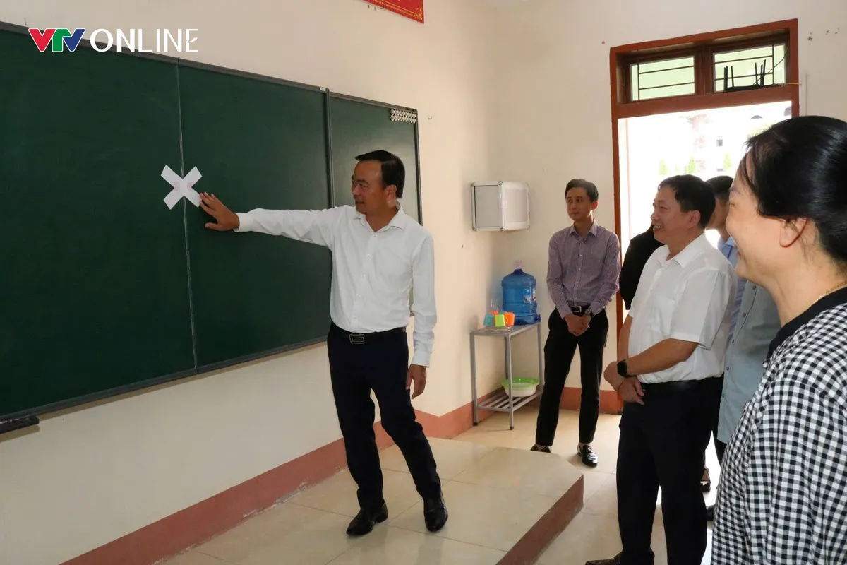 Sơn La kiểm tra c&ocirc;ng t&aacute;c chuẩn bị Kỳ thi tốt nghiệp THPT tại Y&ecirc;n Ch&acirc;u- Ảnh 2.