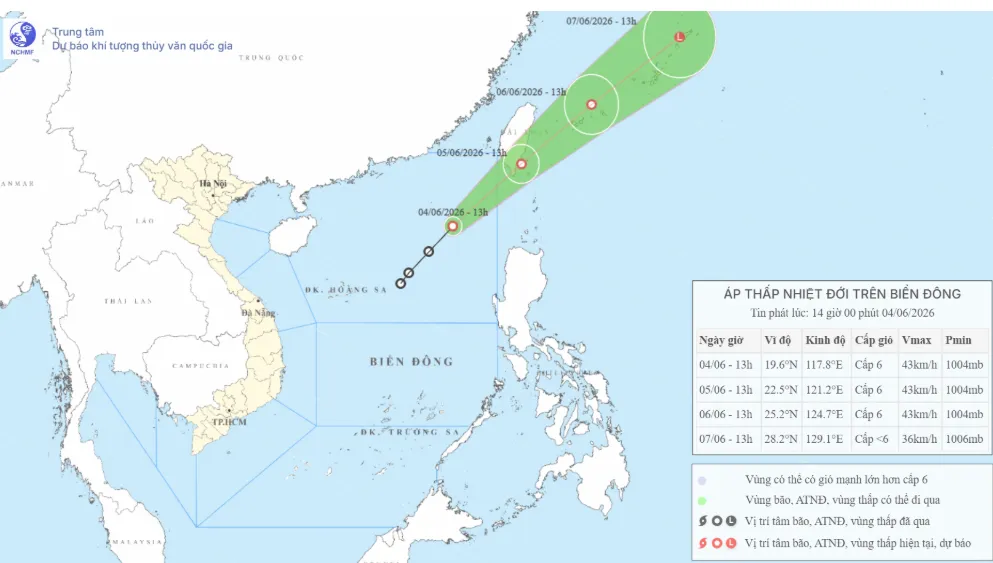 Áp thấp nhiệt đới giật cấp 8, cách đặc khu Hoàng Sa khoảng 650km - Ảnh 1. Áp thấp nhiệt đới giật cấp 8, cách đặc khu Hoàng Sa khoảng 650km - Ảnh 1.