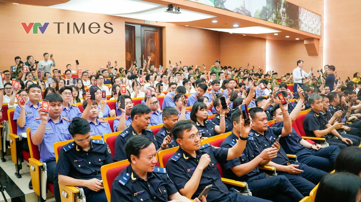 H&agrave; Nội ra qu&acirc;n hưởng ứng Th&aacute;ng h&agrave;nh động ph&ograve;ng, chống ma t&uacute;y năm 2026 - Ảnh 3.