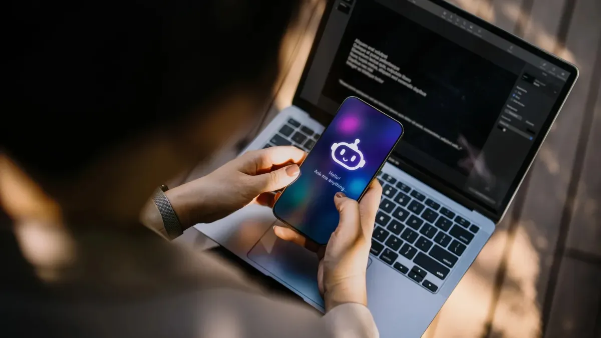 Lưu lượng truy cập từ AI lần đầu vượt người dùng thực trên Internet- Ảnh 1. Lưu lượng truy cập từ AI lần đầu vượt người dùng thực trên Internet- Ảnh 1.