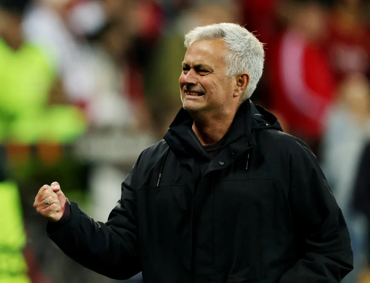 Chủ tịch Florentino Perez tiết lộ kế hoạch lớn: Mourinho trở lại, Real chuẩn bị kích nổ bom tấn 150 triệu euro- Ảnh 1. Chủ tịch Florentino Perez tiết lộ kế hoạch lớn: Mourinho trở lại, Real chuẩn bị kích nổ bom tấn 150 triệu euro- Ảnh 1.