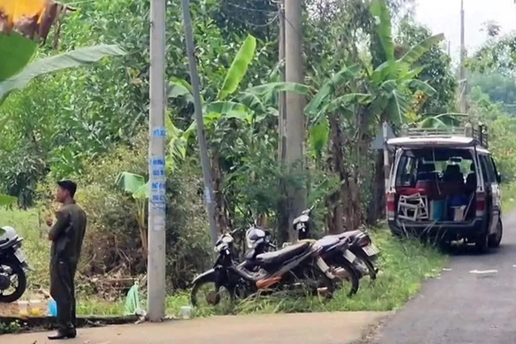 Cụ &ocirc;ng 80 tuổi được ph&aacute;t hiện tử vong trong nh&agrave; ri&ecirc;ng, hiện trường c&oacute; nhiều vết m&aacute;u- Ảnh 1.
