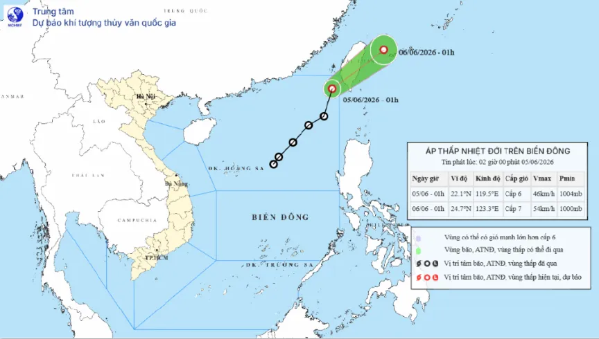 Áp thấp nhiệt đới sắp ra khỏi Biển Đông- Ảnh 1. Áp thấp nhiệt đới sắp ra khỏi Biển Đông- Ảnh 1.