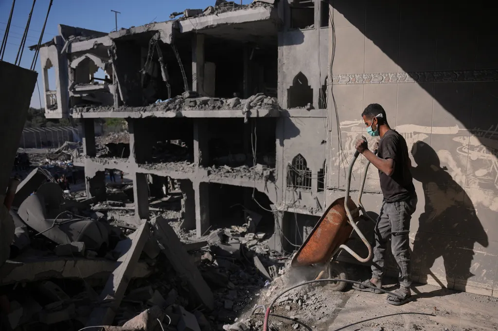 Israel kh&ocirc;ng k&iacute;ch Gaza khiến &iacute;t nhất 10 người thiệt mạng- Ảnh 2.