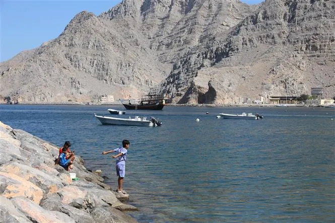 Iran sẽ cùng Oman quản lý eo biển Hormuz- Ảnh 1. Iran sẽ cùng Oman quản lý eo biển Hormuz- Ảnh 1.