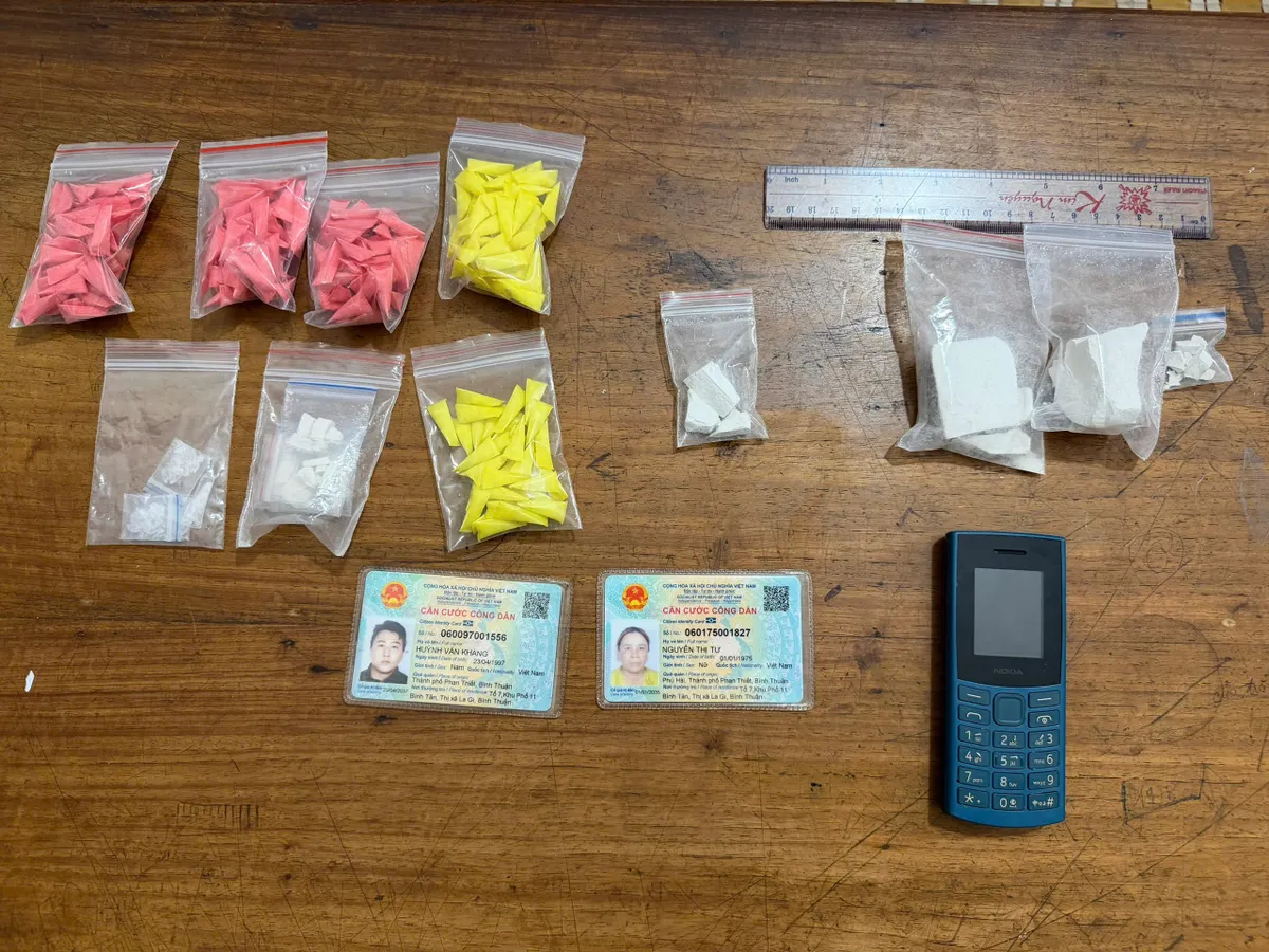 Lâm Đồng: Khởi tố vụ án ma túy, thu giữ hơn 71 gam heroin- Ảnh 1. Lâm Đồng: Khởi tố vụ án ma túy, thu giữ hơn 71 gam heroin- Ảnh 1.