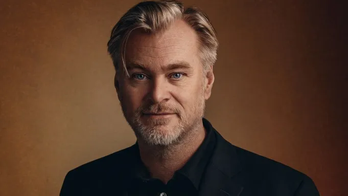 Christopher Nolan & Giấc mơ điện ảnh ấp ủ hơn 2 thập kỷ - Ảnh 1. Christopher Nolan & Giấc mơ điện ảnh ấp ủ hơn 2 thập kỷ - Ảnh 1.