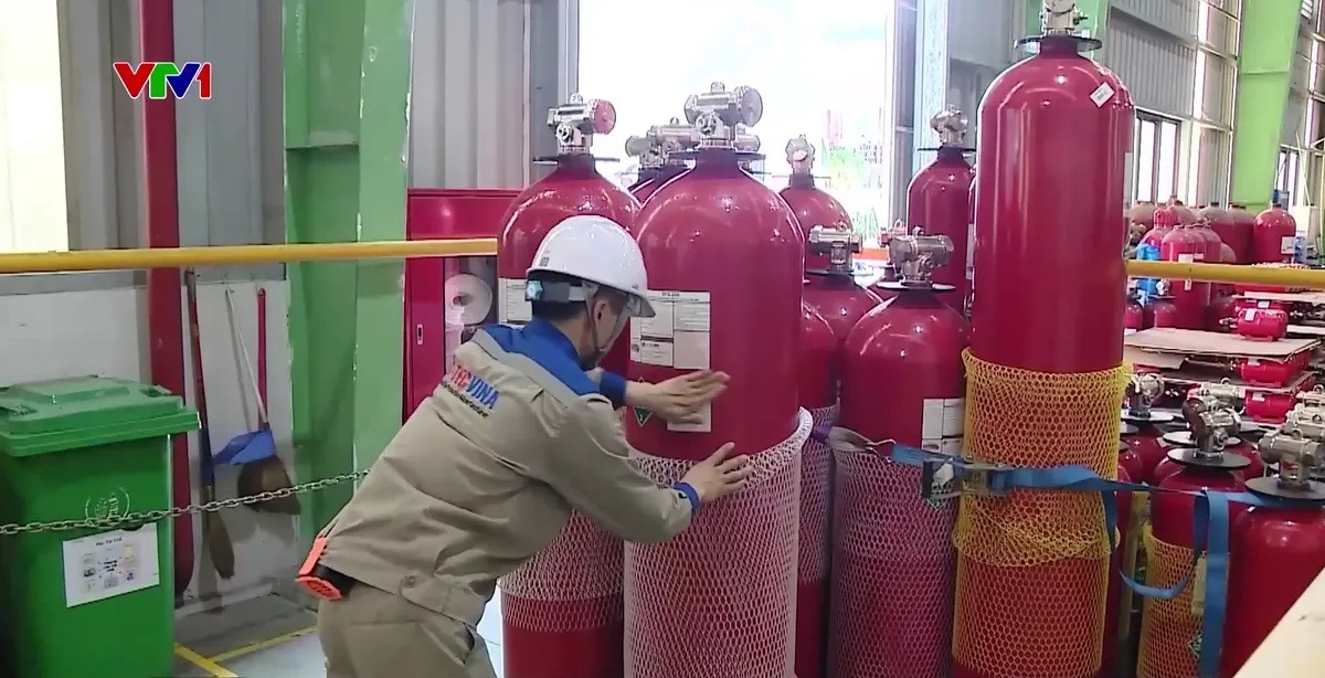 Đẩy mạnh cải cách thủ tục phòng cháy, chữa cháy, hỗ trợ doanh nghiệp phát triển - Ảnh 1.