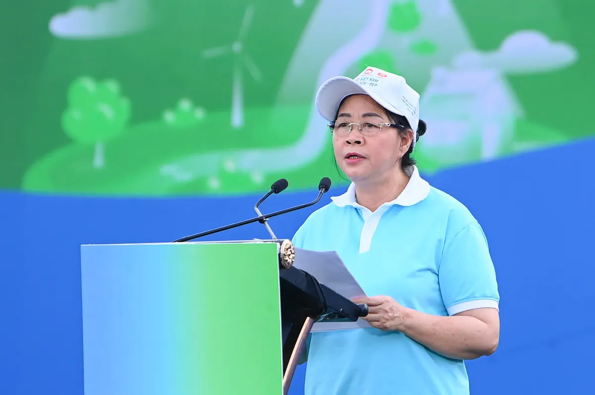 Phát động phong trào toàn dân bảo vệ môi trường vì một Việt Nam xanh - sạch - đẹp - Ảnh 2.