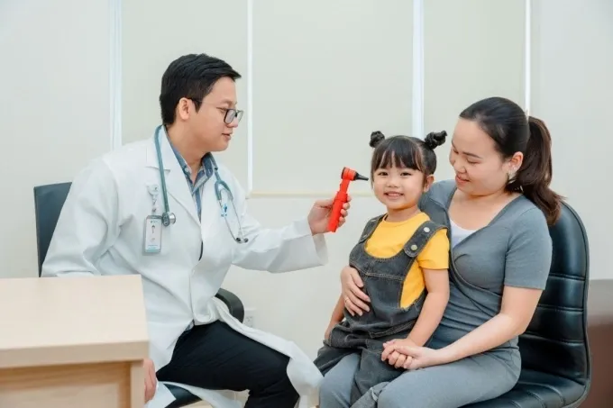 Đừng đợi trẻ ốm mới đi khám: Những mốc kiểm tra sức khỏe quan trọng cha mẹ cần biết- Ảnh 1. Đừng đợi trẻ ốm mới đi khám: Những mốc kiểm tra sức khỏe quan trọng cha mẹ cần biết- Ảnh 1.