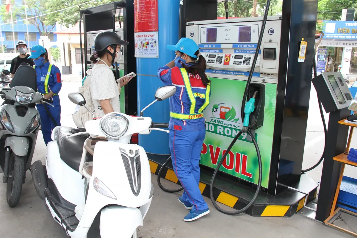 Bộ Công Thương công bố địa chỉ tiếp nhận phản ánh của người dân về xăng E10- Ảnh 1. Bộ Công Thương công bố địa chỉ tiếp nhận phản ánh của người dân về xăng E10- Ảnh 1.