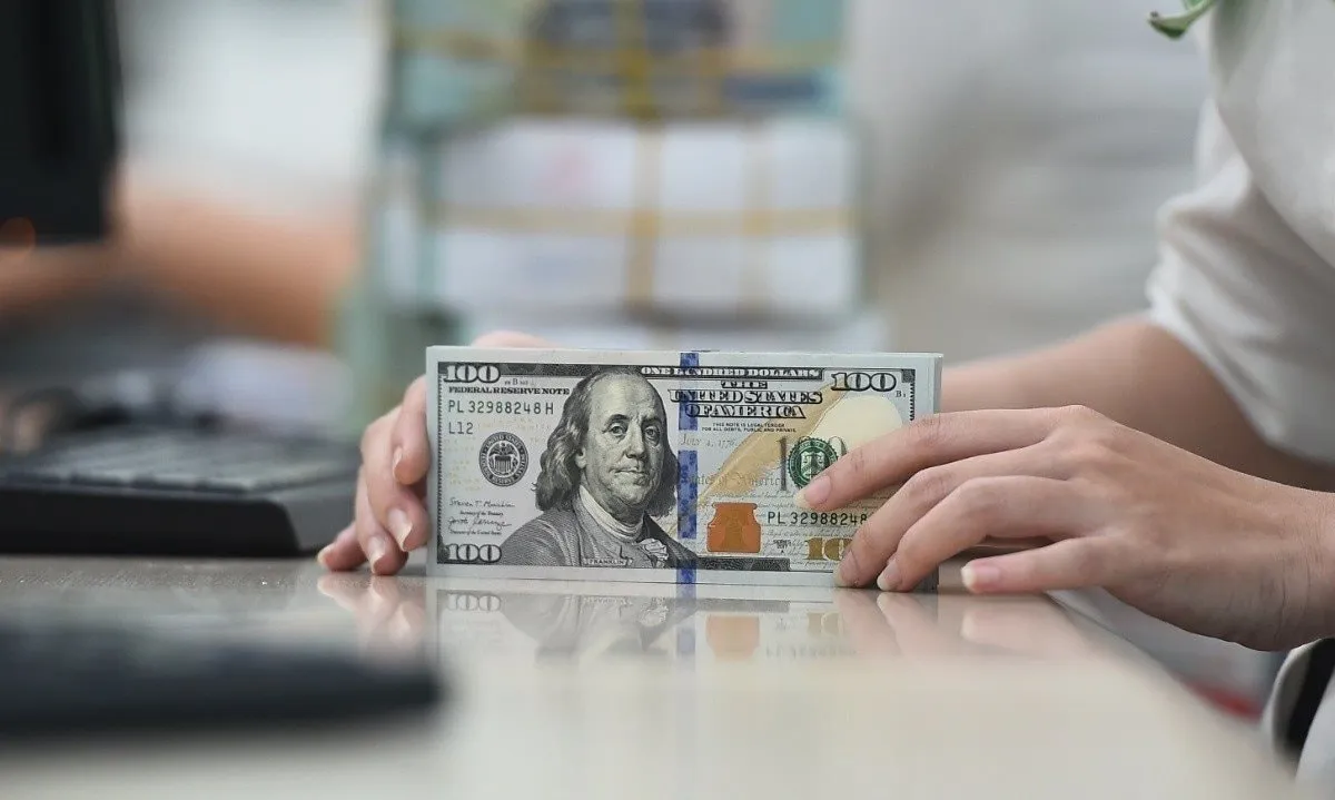 USD tăng mạnh trên thị trường toàn cầu, euro và yen đồng loạt suy yếu- Ảnh 1. USD tăng mạnh trên thị trường toàn cầu, euro và yen đồng loạt suy yếu- Ảnh 1.
