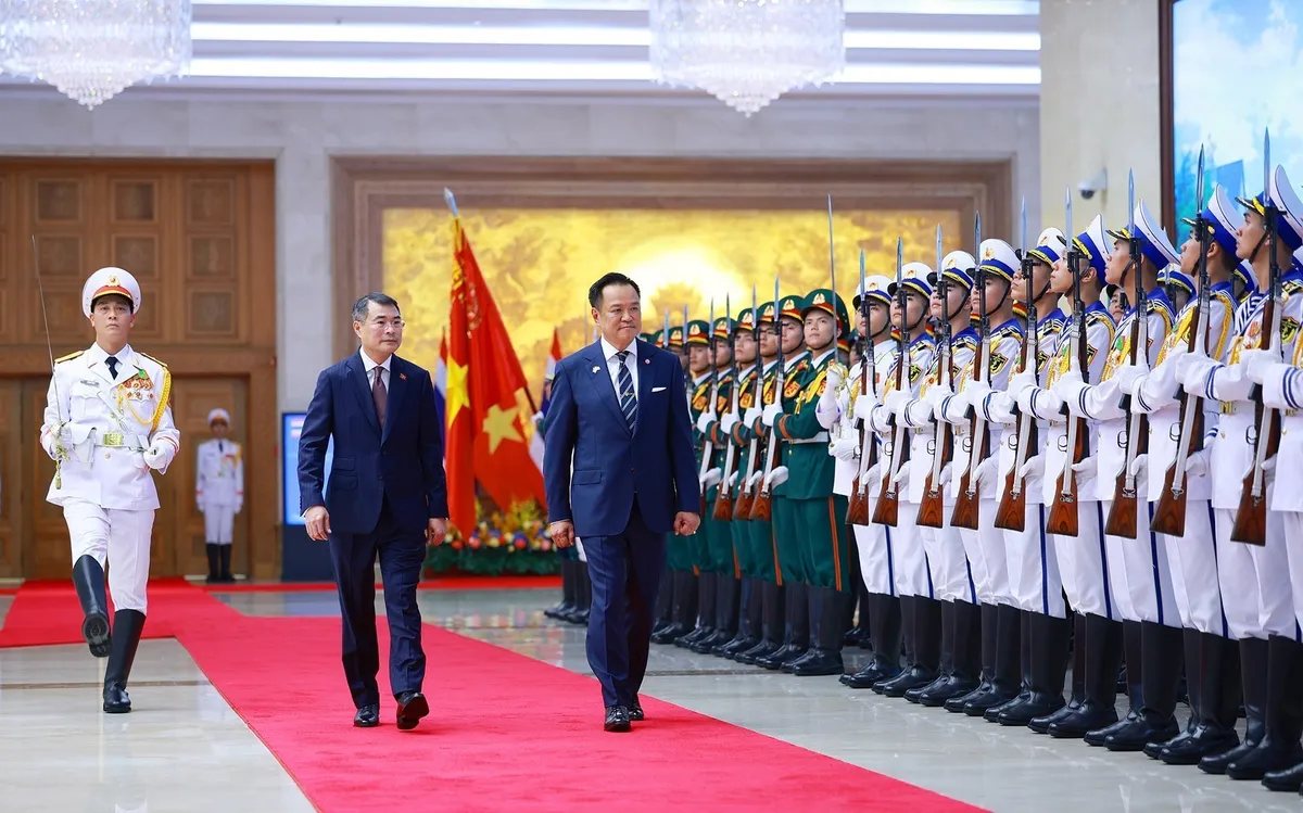 Lễ đón trọng thể Thủ tướng Thái Lan tại Hà Nội, tăng cường gắn kết song phương- Ảnh 1. Lễ đón trọng thể Thủ tướng Thái Lan tại Hà Nội, tăng cường gắn kết song phương- Ảnh 1.