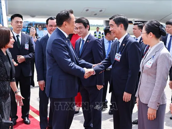 Thủ tướng Thái Lan Anutin Charnvirakul thăm chính thức Việt Nam, thúc đẩy quan hệ Đối tác Chiến lược toàn diện- Ảnh 1. Thủ tướng Thái Lan Anutin Charnvirakul thăm chính thức Việt Nam, thúc đẩy quan hệ Đối tác Chiến lược toàn diện- Ảnh 1.