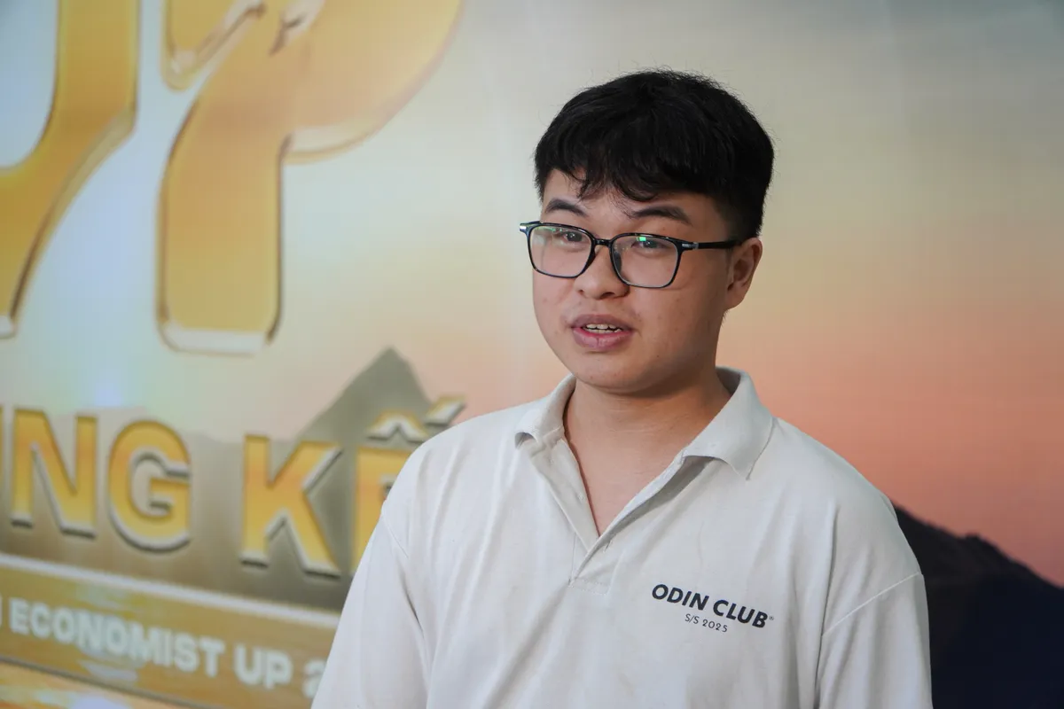 Sinh vi&ecirc;n r&egrave;n bản lĩnh trước những y&ecirc;u cầu mới của hội nhập - Ảnh 8.