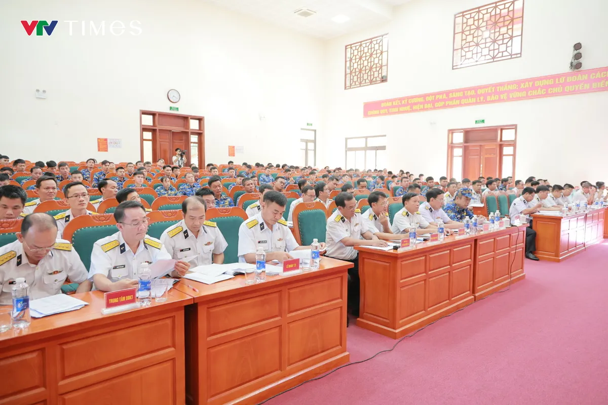 Vùng 3 Hải quân xuất quân xây trường học vùng biên giới trước năm học mới - Ảnh 2.