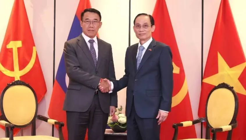 Tiếp tục phối hợp chặt chẽ để triển khai hiệu quả các thỏa thuận cấp cao Việt Nam - Lào - Ảnh 1. Tiếp tục phối hợp chặt chẽ để triển khai hiệu quả các thỏa thuận cấp cao Việt Nam - Lào - Ảnh 1.