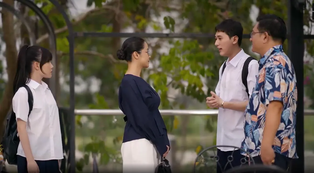 Phía bên kia thành phố - Tập 7: Cương uất nghẹn vì gia đình bị khinh rẻ - Ảnh 22.