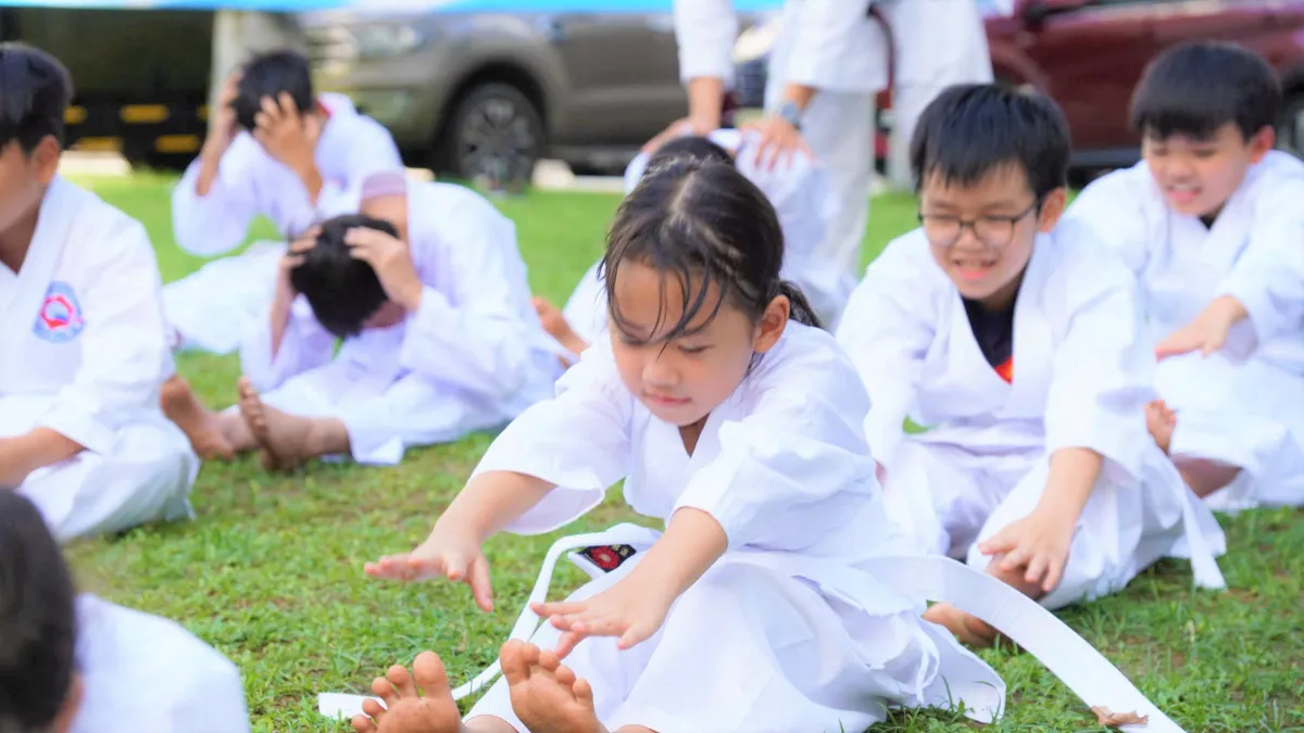 Công an Khánh Hòa: Mở lớp võ thuật tự vệ miễn phí dịp hè cho con em cán bộ, chiến sĩ - Ảnh 3.