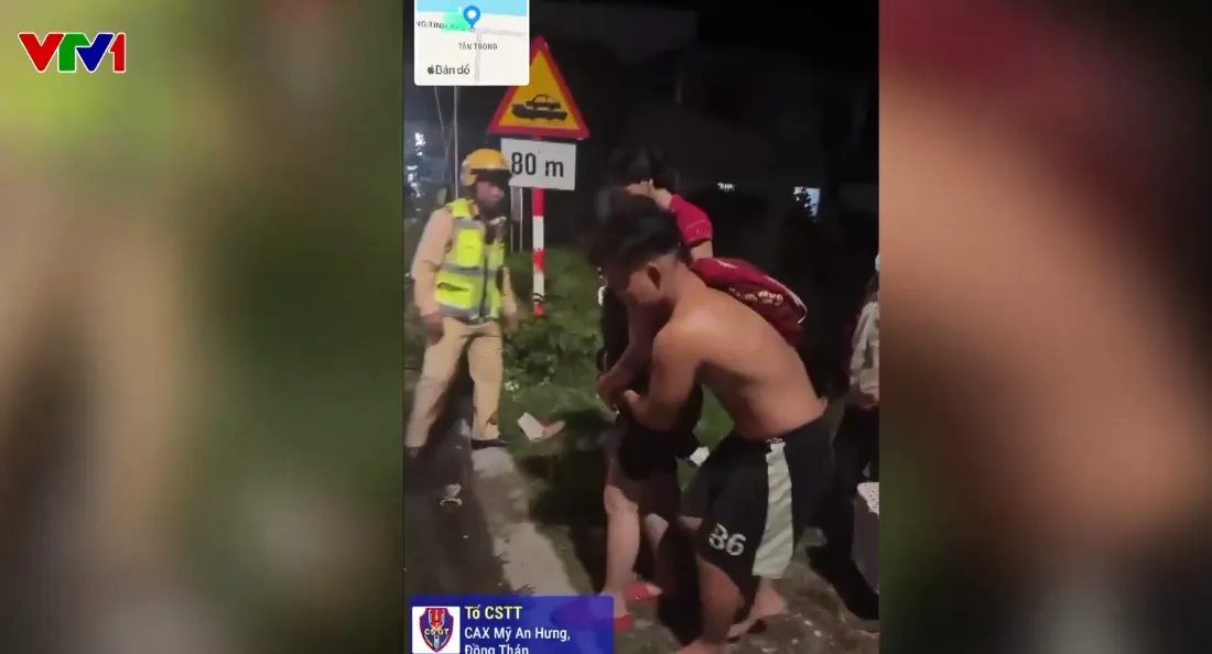 Công an Đồng Tháp kịp thời đưa sản phụ có dấu hiệu chuyển dạ đi cấp cứu - Ảnh 1.