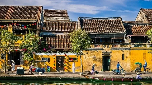 Hội An: Hành trình tìm mô hình “di sản sống” bền vững trong bối cảnh mới- Ảnh 2. Hội An: Hành trình tìm mô hình “di sản sống” bền vững trong bối cảnh mới- Ảnh 2.