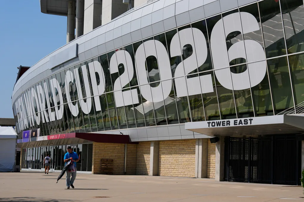 &Aacute;p lực giao th&ocirc;ng gia tăng tại Mỹ khi World Cup 2026 tới gần- Ảnh 1.