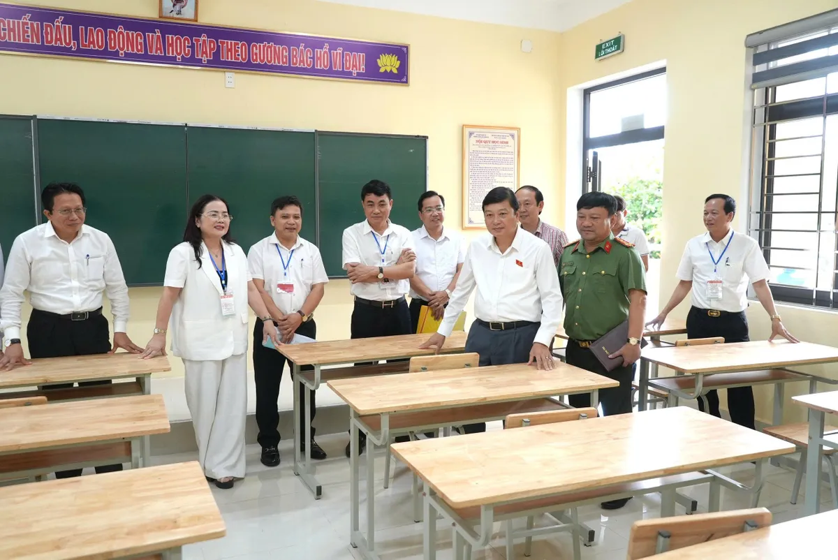 Quảng Trị bảo đảm an to&agrave;n, nghi&ecirc;m t&uacute;c tại 63 điểm thi tốt nghiệp THPT- Ảnh 2.