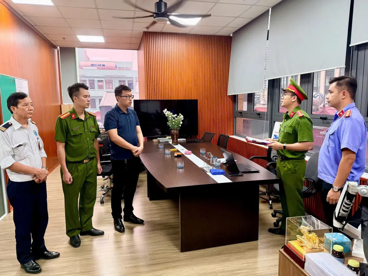 Phú Thọ khởi tố vụ án đầu tiên cả nước về xâm phạm quyền tác giả đối với phần mềm máy tính- Ảnh 2. Phú Thọ khởi tố vụ án đầu tiên cả nước về xâm phạm quyền tác giả đối với phần mềm máy tính- Ảnh 2.
