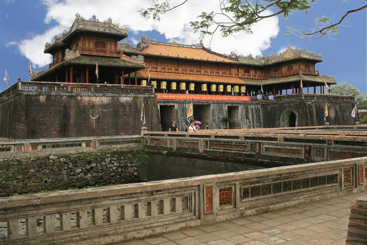 Dấu ấn lịch sử qua các kiến trúc cổ tại miền Trung- Ảnh 2. Dấu ấn lịch sử qua các kiến trúc cổ tại miền Trung- Ảnh 2.