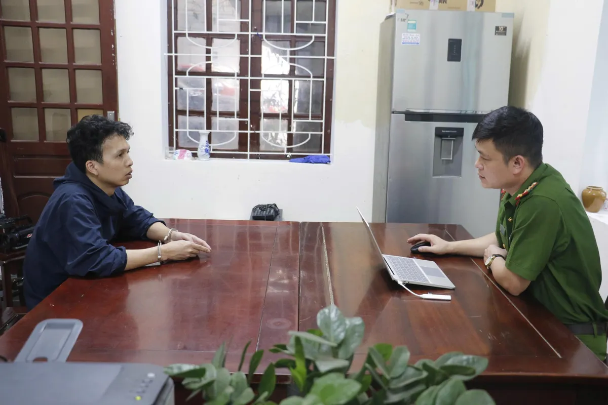 Triệt phá ổ nhóm đánh bạc qua website Sunwin và rửa tiền hàng triệu USD - Ảnh 2.
