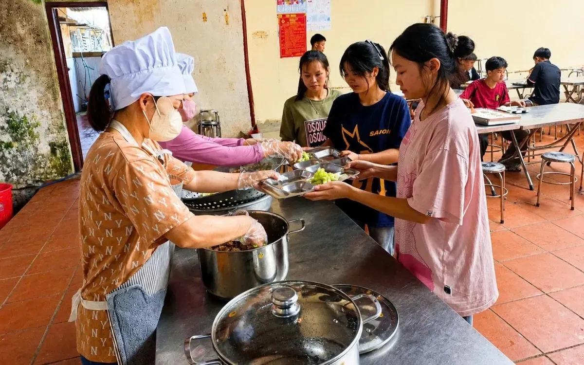 Tỉnh Điện Biên lần đầu tiên triển khai chính sách hỗ trợ học sinh ôn thi tốt nghiệp THPT theo Nghị quyết số 13/2025/NQ-HĐND của HĐND tỉnh. Ảnh: VL