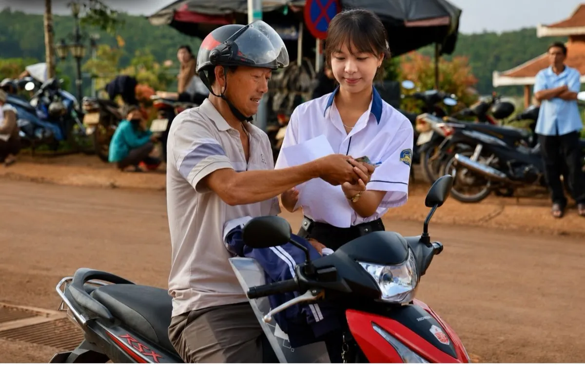 Thí sinh Lâm Đồng tự tin bước vào môn thi Ngữ Văn kỳ thi tốt nghiệp THPT năm 2026. Ảnh: Đại Thắng