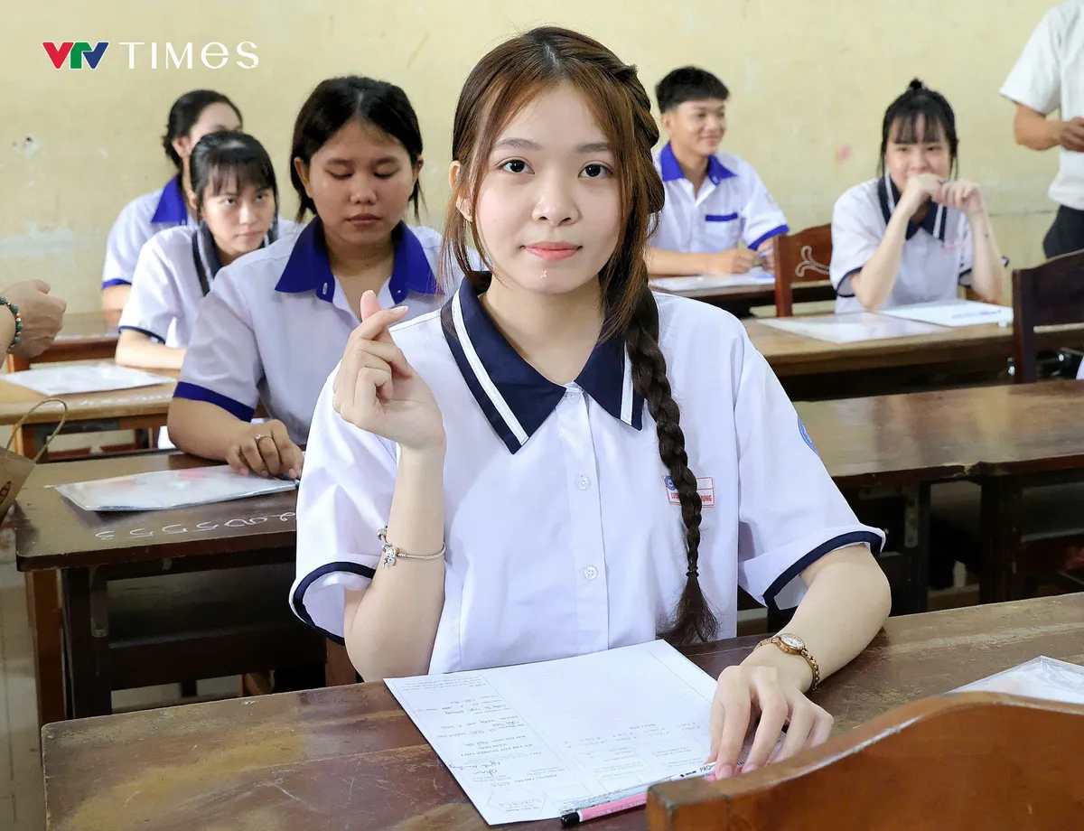 Hơn 33.600 thí sinh Cần Thơ hoàn thành ngày thi đầu tiên, đề thi tăng tính thực tiễn - Ảnh 4.